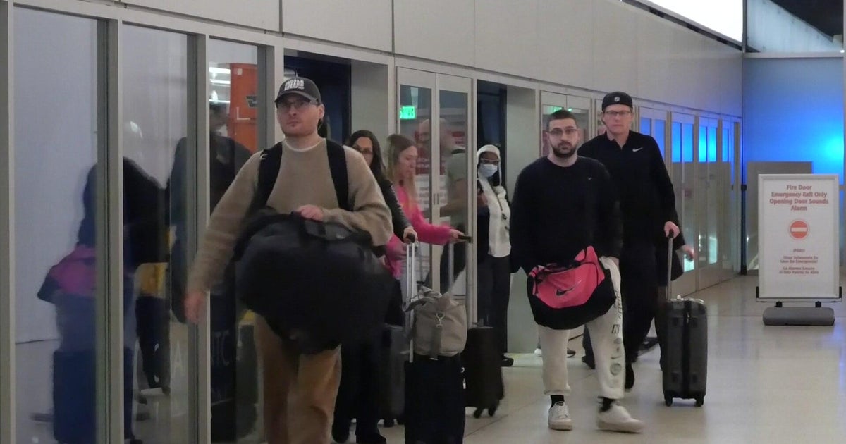 Holiday travelers see some delays, but mostly smooth sailing at Sacramento International Airport