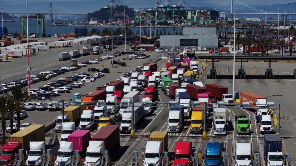 The National Desk dark theme brand icon