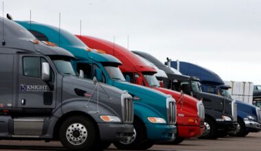 California delays revoking 17,000 commercial driver's licenses until March after immigrants sue :: WRAL.com