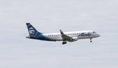 Horizon Air flight has bird strike after takeoff from SMF