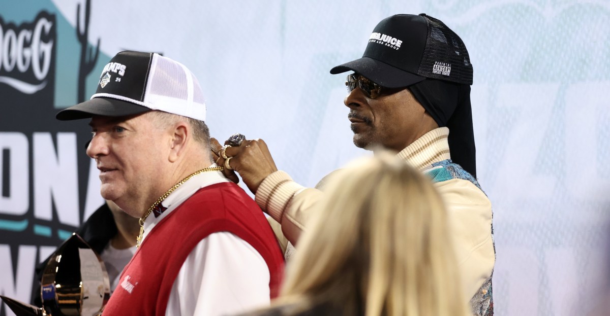 2025 Snoop Dogg Arizona Bowl Preview: Miami (OH) RedHawks vs. Fresno State Bulldogs