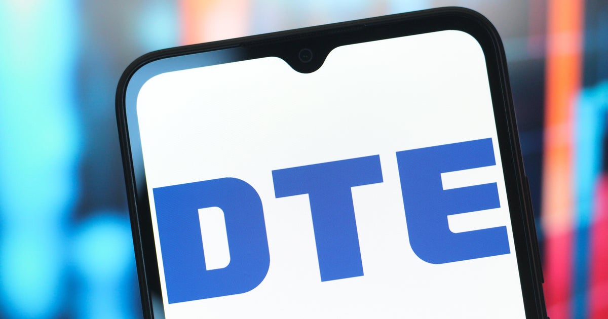 Nearly 2,000 DTE customers in Oakland County lost power early Wednesday