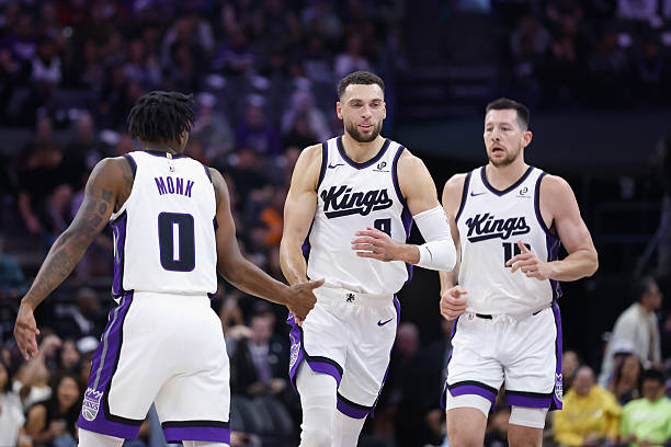 Bucks are monitoring two Sacramento Kings guards