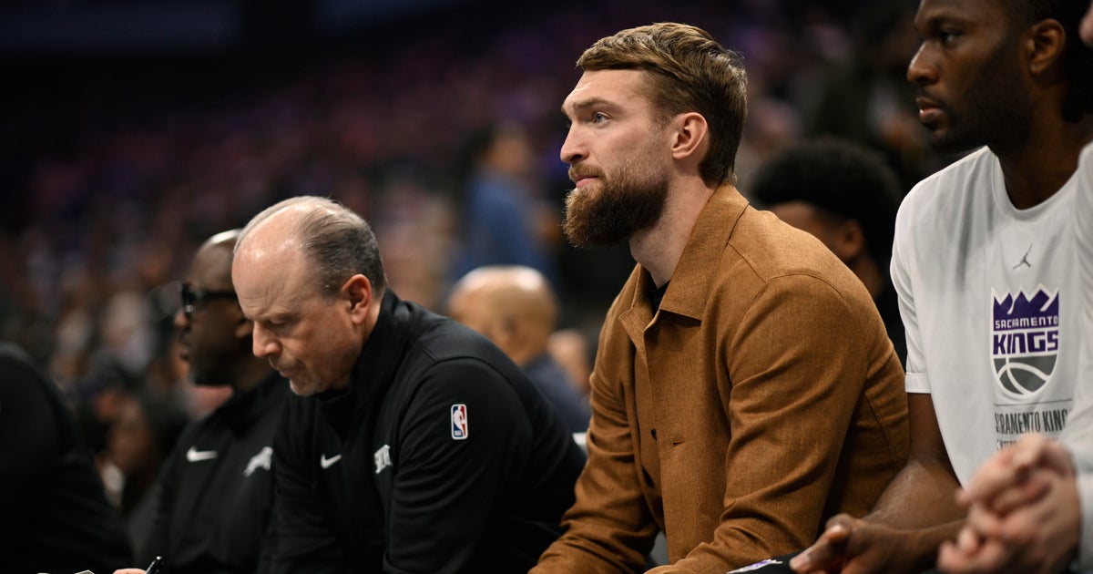 Kings' Domantas Sabonis to miss another month with knee injury