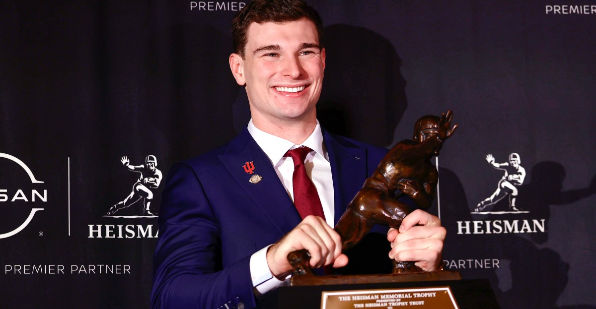 Las Vegas Raiders Mailbag: Trade up for Fernando Mendoza in 2026 NFL draft?