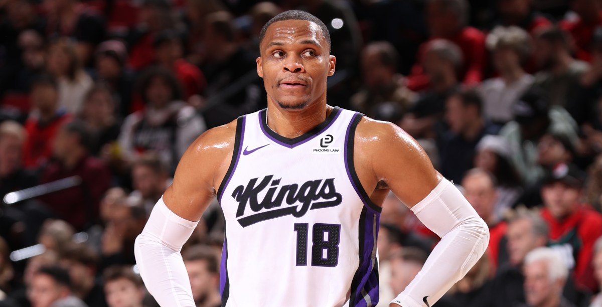 Blazers Escape with Narrow Win vs. Kings