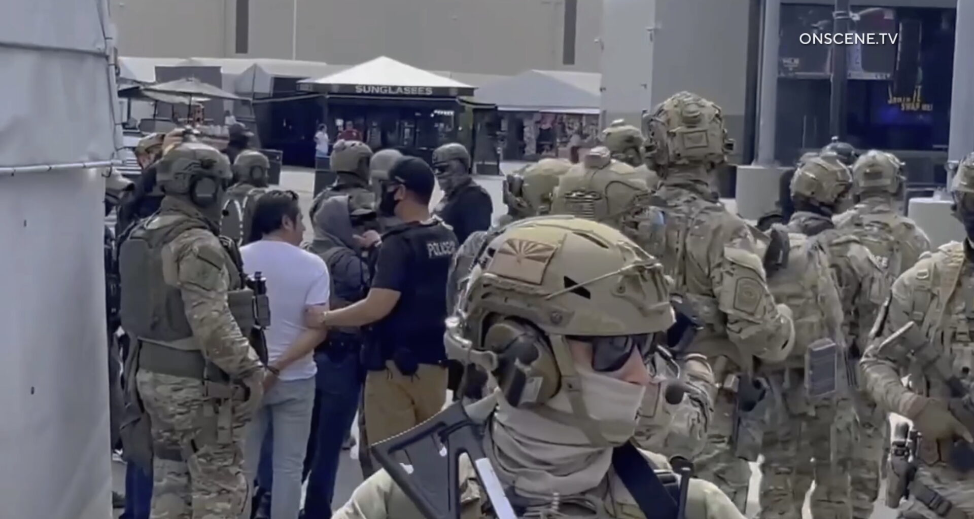 California law banning ICE agents from wearing masks under fire from Trump administration, state agencies