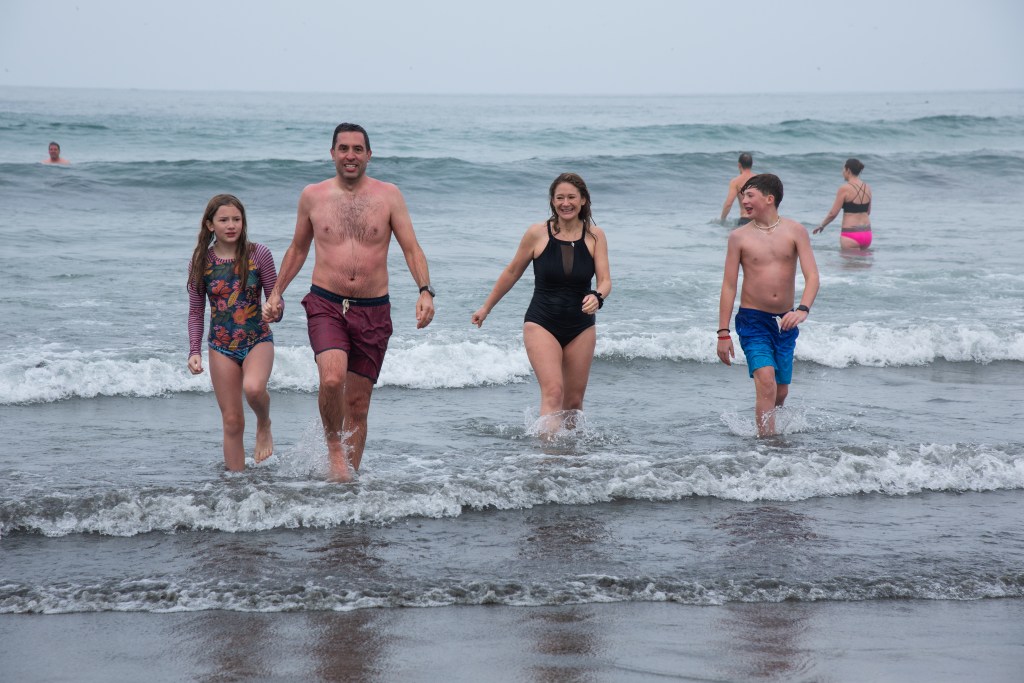 Get ready to get cold at New Year’s Polar Bear Plunge in La Jolla – San Diego Union-Tribune