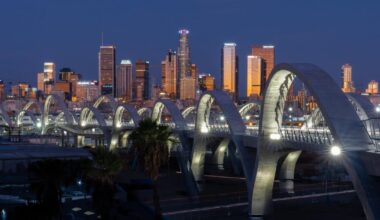 Dodger Stadium gondola re-approved, RIP Frank Gehry, and more