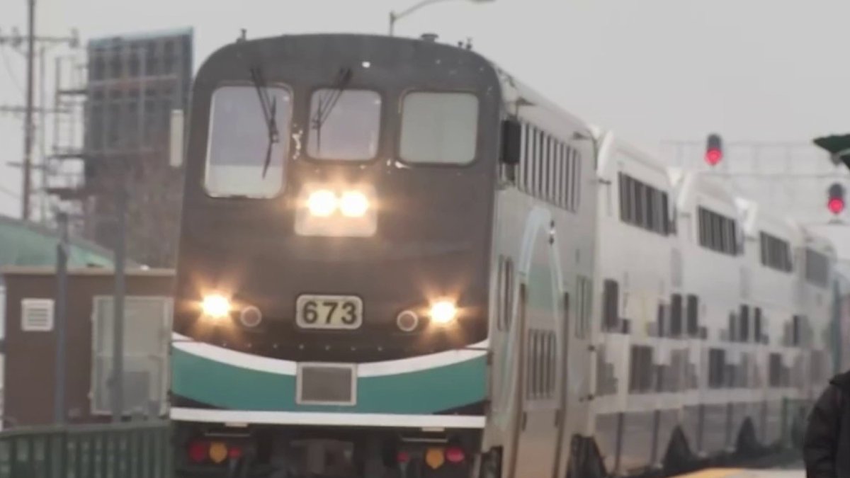 Metrolink offers $10 SoCal Day Pass for holiday travel season – NBC Los Angeles