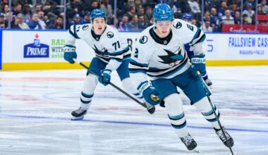 Sharks put Smith, Kurashev on IR after crashing into boards