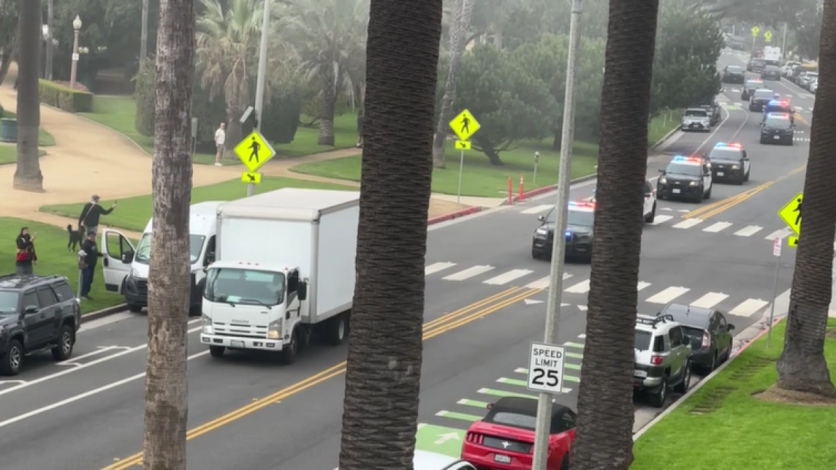 LAPD officers chasing a stolen box truck in Santa Monica – NBC Los Angeles