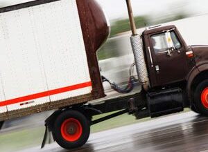 Semi-Truck Crash Edison Road, Hermosa Road in South Bakersfield
