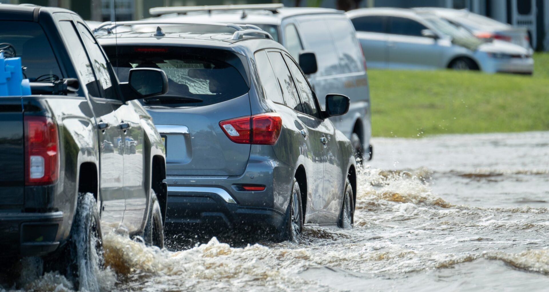 City Issues Evacuation Warnings for Angelenos Near Altadena, Palisades Ahead of Storm