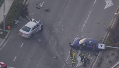 Livermore police say several people were seriously injured in a 3-car crash