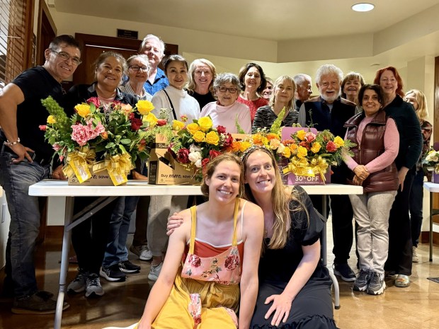 Del Mar Rose Society makes bouquets for homebound seniors