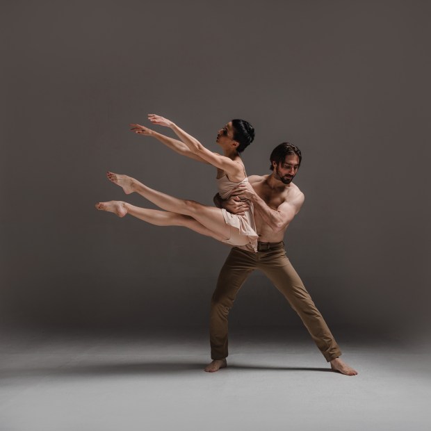 Angela Rebelo and Laurence Gonzalez of Ballet Collective San Diego performed in "Idioma" in September in La Jolla. (Samantha Zauscher)
