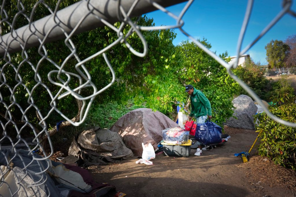 This program gets homeless people into housing fast. Will it be one of the last? – San Diego Union-Tribune