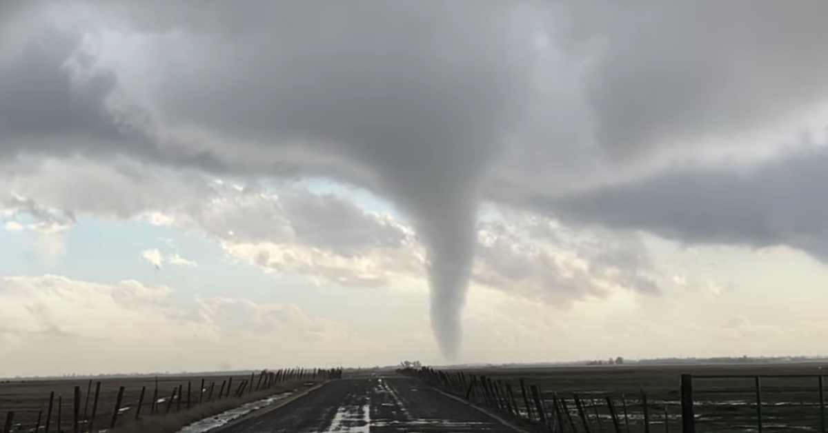 Forecasters Warn of Possible Tornadoes as Powerful Storm Hits California