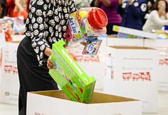 City Launches Holiday Donation Drive for Families Affected by ICE