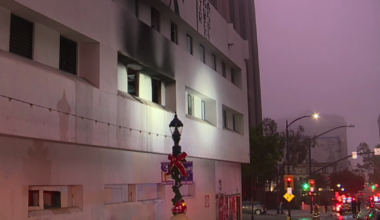 Fire erupts at abandoned downtown San Diego building