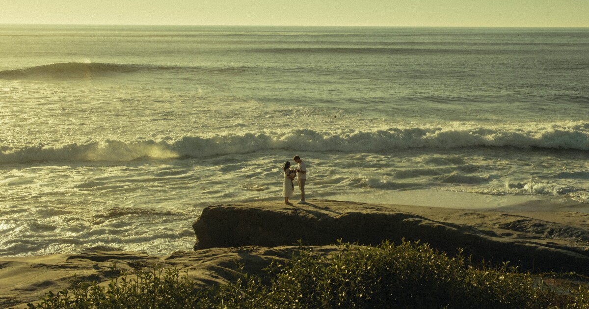 San Diego couple’s photographer begins viral search for couple