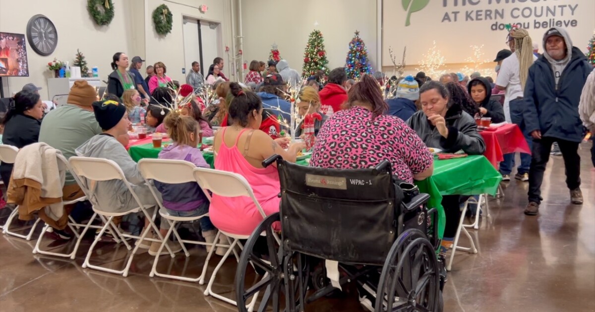 Community Christmas meal brings families together in Bakersfield