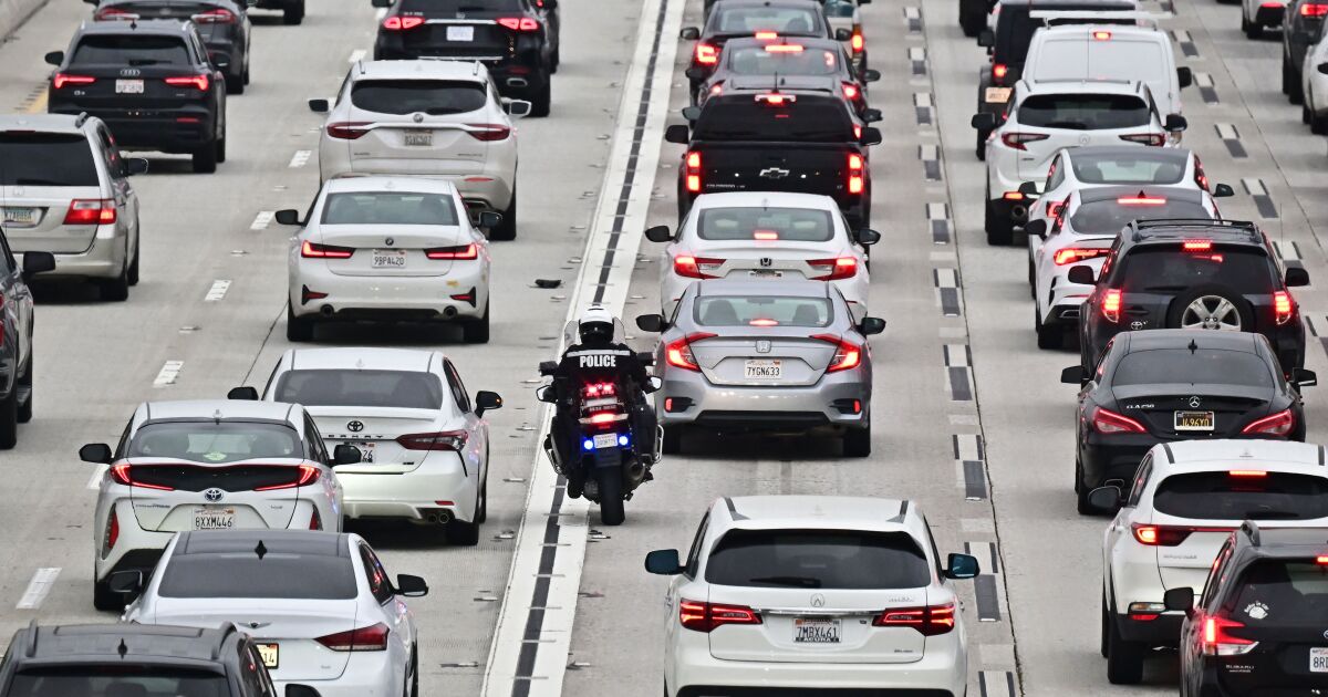 California lowers climate pollution by 3%, report finds