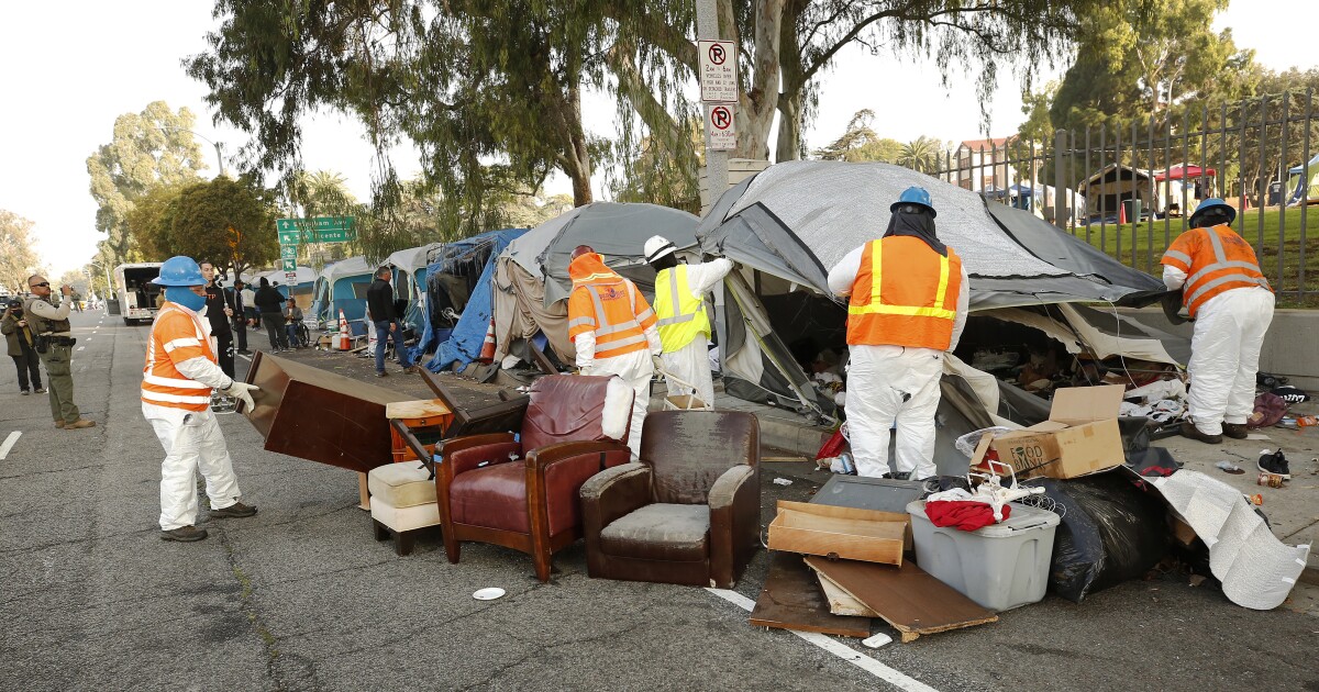 Unhoused veterans win crucial ruling with appeals court decision on West LA VA