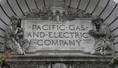 Massive PG&E outage leaves 130,000 in San Francisco without power