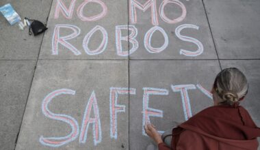 California regulators approve an expansion of robotaxi services Cruise and Waymo in San Francisco