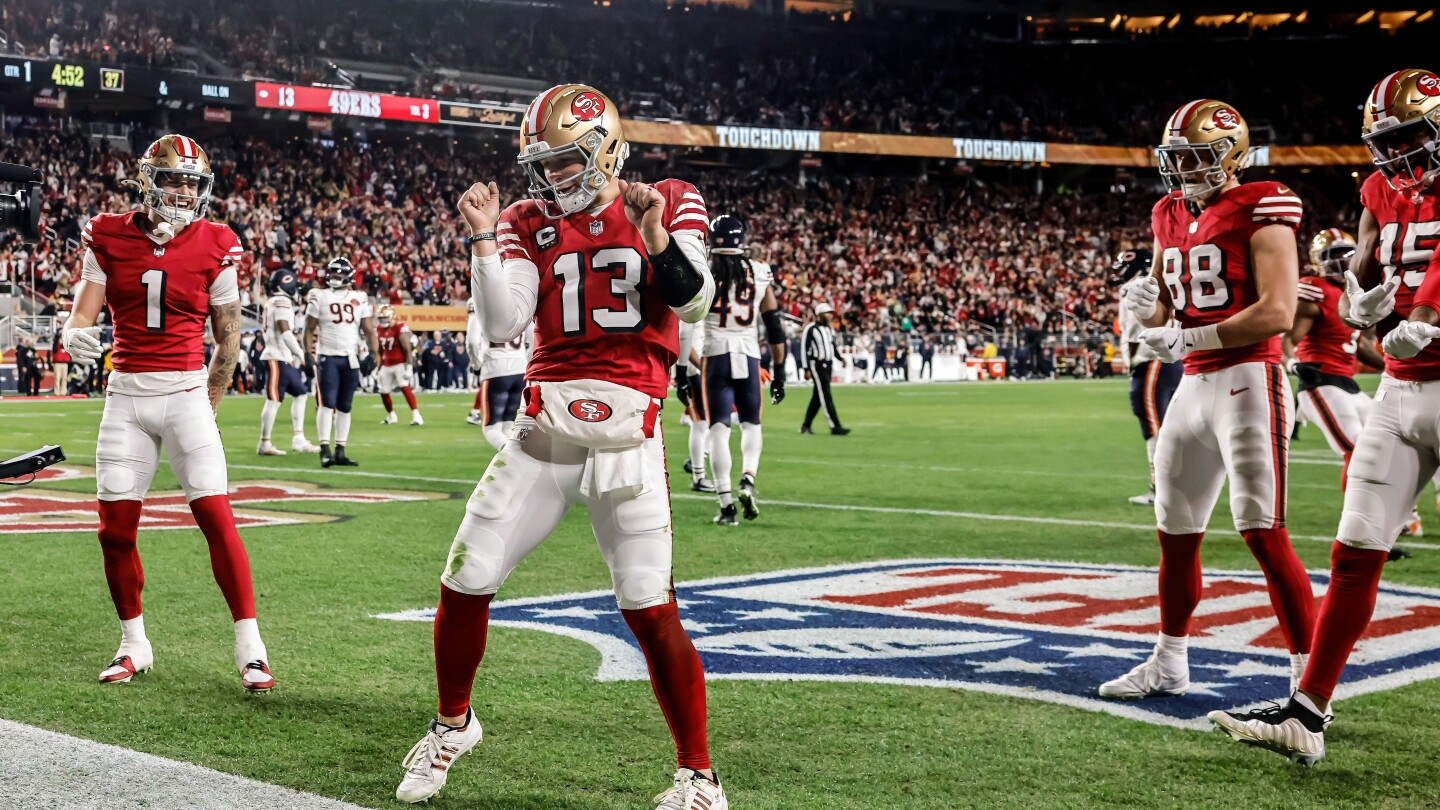 Brock Purdy's 5 TDs lead 49ers to 42-38 win over the Bears
