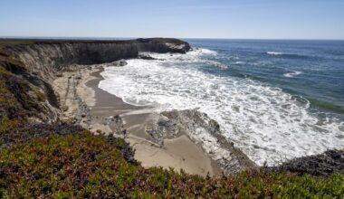 Rebuilding in disaster-prone areas isn’t California’s housing solution