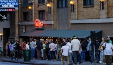 Fans line up for hours at closing restaurants. Where have they been?
