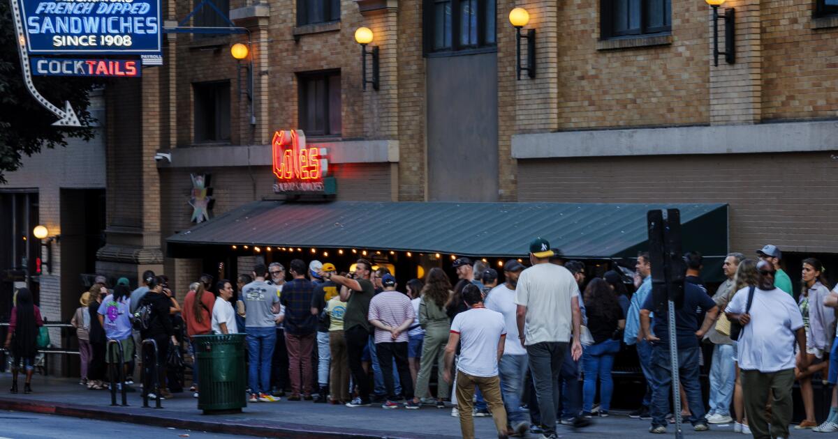 Fans line up for hours at closing restaurants. Where have they been?