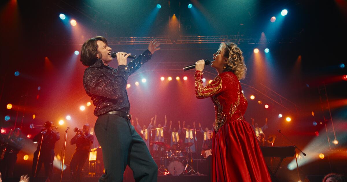 'Song Sung Blue' review: Jackman and Hudson sweetly croon