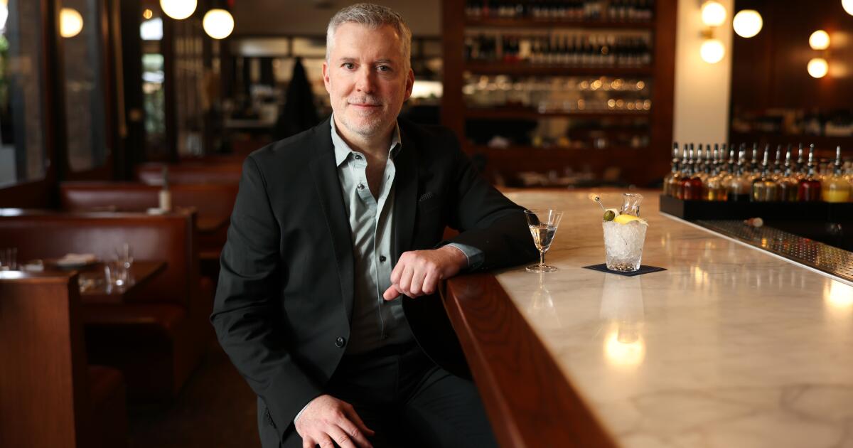 L.A. Times restaurant critic Bill Addison unveils himself
