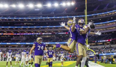 Washington snags five picks, pummels Boise State in L.A Bowl