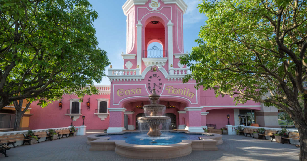 'South Park' creators clash with performers at their Casa Bonita restaurant