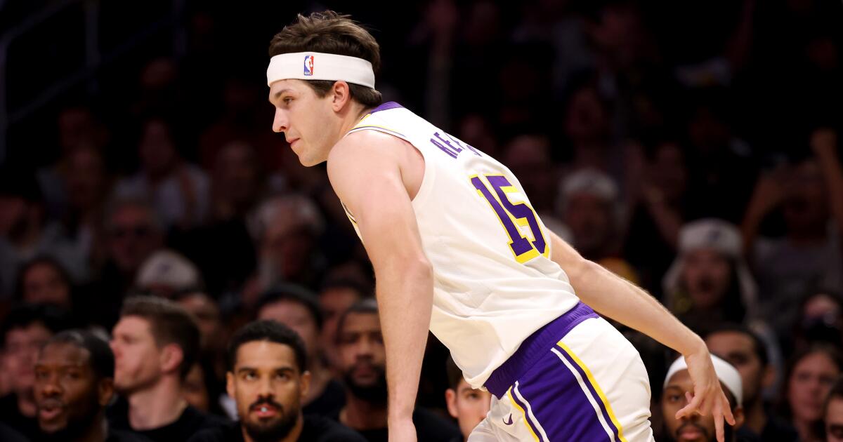 Lakers lose Austin Reaves, then fall to Rockets for another loss