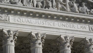 Supreme Court rules for Texas Republicans, allowing new election map to go into effect