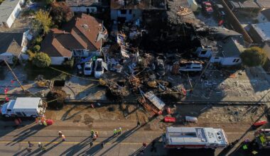 Gas explosion in San Francisco Bay Area damages homes, sends heavy smoke into air