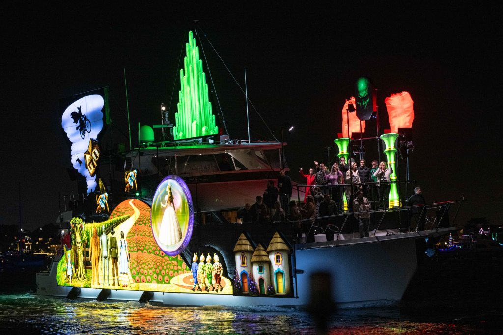 117th Newport Beach Christmas Boat Parade, California.