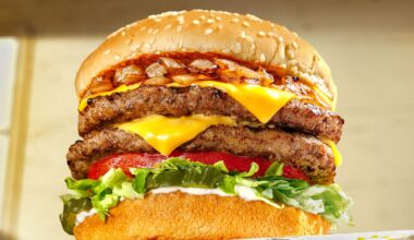 Dodgers Bringing Iconic Southern California Burger to Dodger Stadium