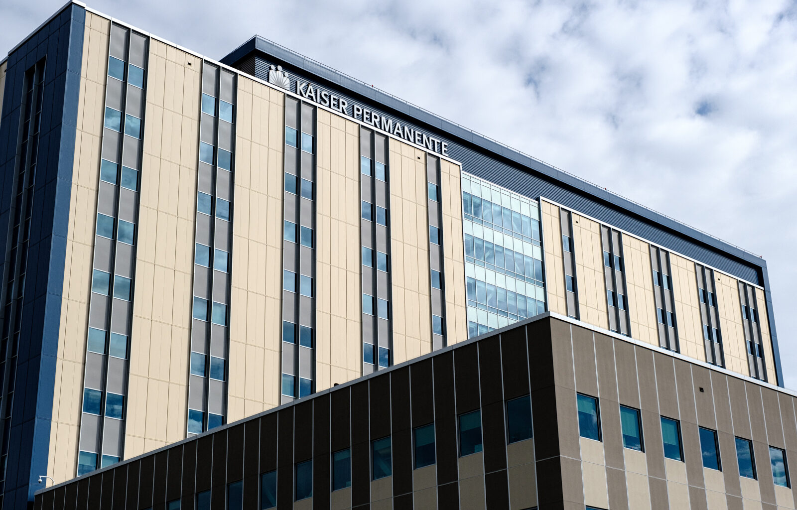 Get cash from Kaiser after $46M settlement; Cal scientists' search for extraterrestrial life