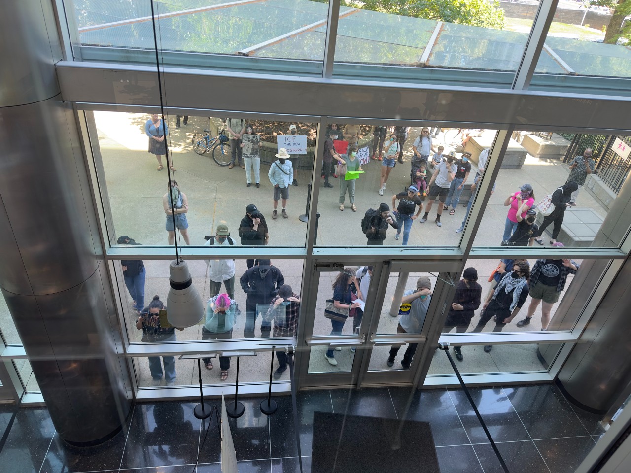 Some Sacramento electeds want to ban ICE enforcement on city property. Is it legal?