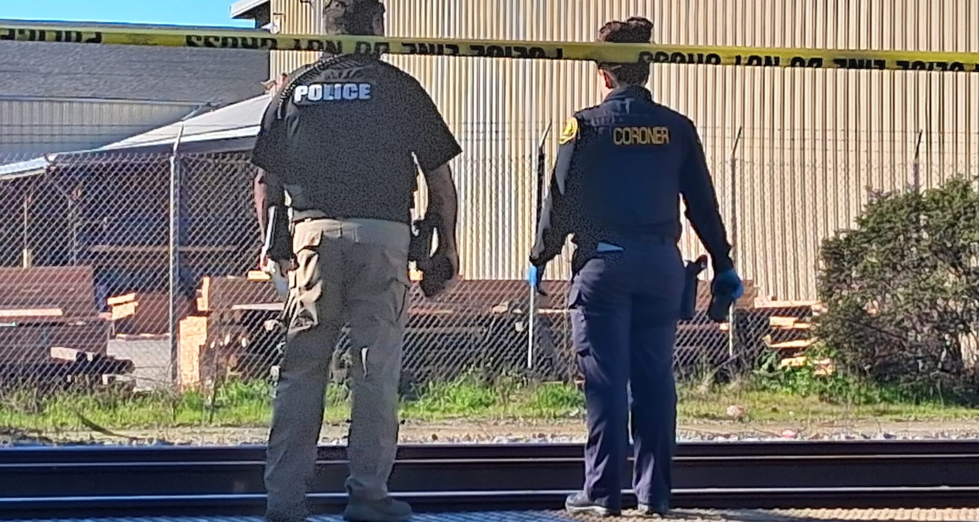 Train strikes and kills pedestrian in West Berkeley