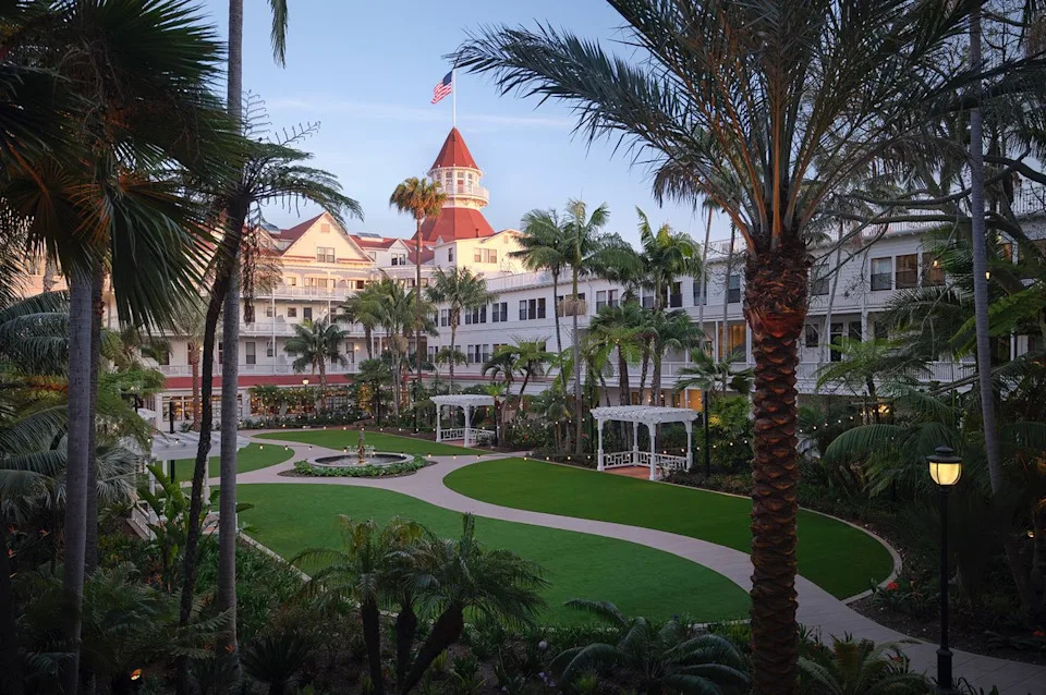 Robert Benson/Hotel Del Coronado The courtyard Victorian Garden.