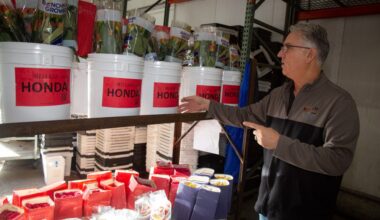 A century-old LA business helps bring Rose Parade floats their floral finesse – Pasadena Star News