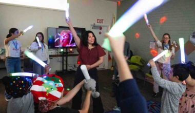 Long Beach children, families celebrate ‘Noon Year’s Eve’ at local library branches – Press Telegram